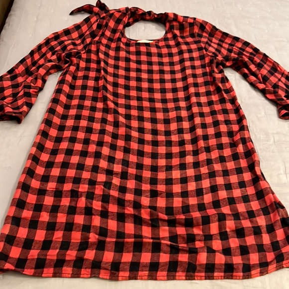 HP🎉Anthropologie Cloth and Stone cutest mini. SOFT with trumpet sleeve. Size S - Picture 3 of 11